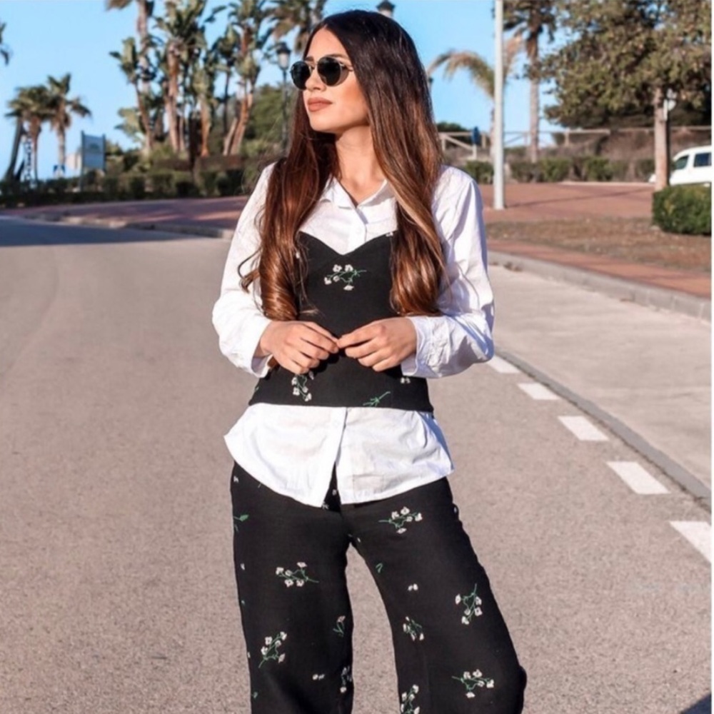 Zara Embroidered Textured Corset Floral Bustier‎